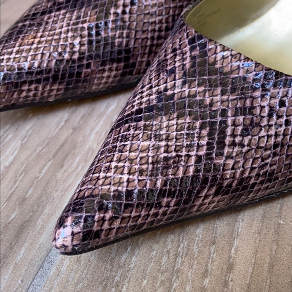 Worthington Snakeskin Pointed Toe Pimps - image 3
